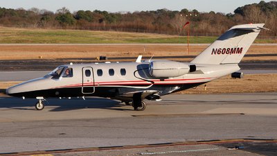 Charter CESSNA CITATION CJ - N608MM